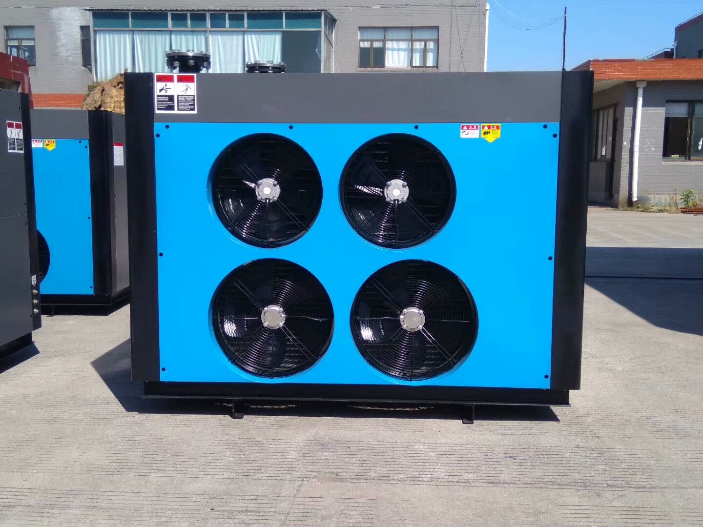 在日常工作過程中,冷干機系統的主要工作